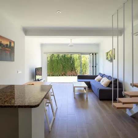 House In Private Urbanization