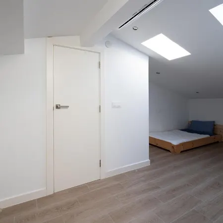 House In Private Urbanization